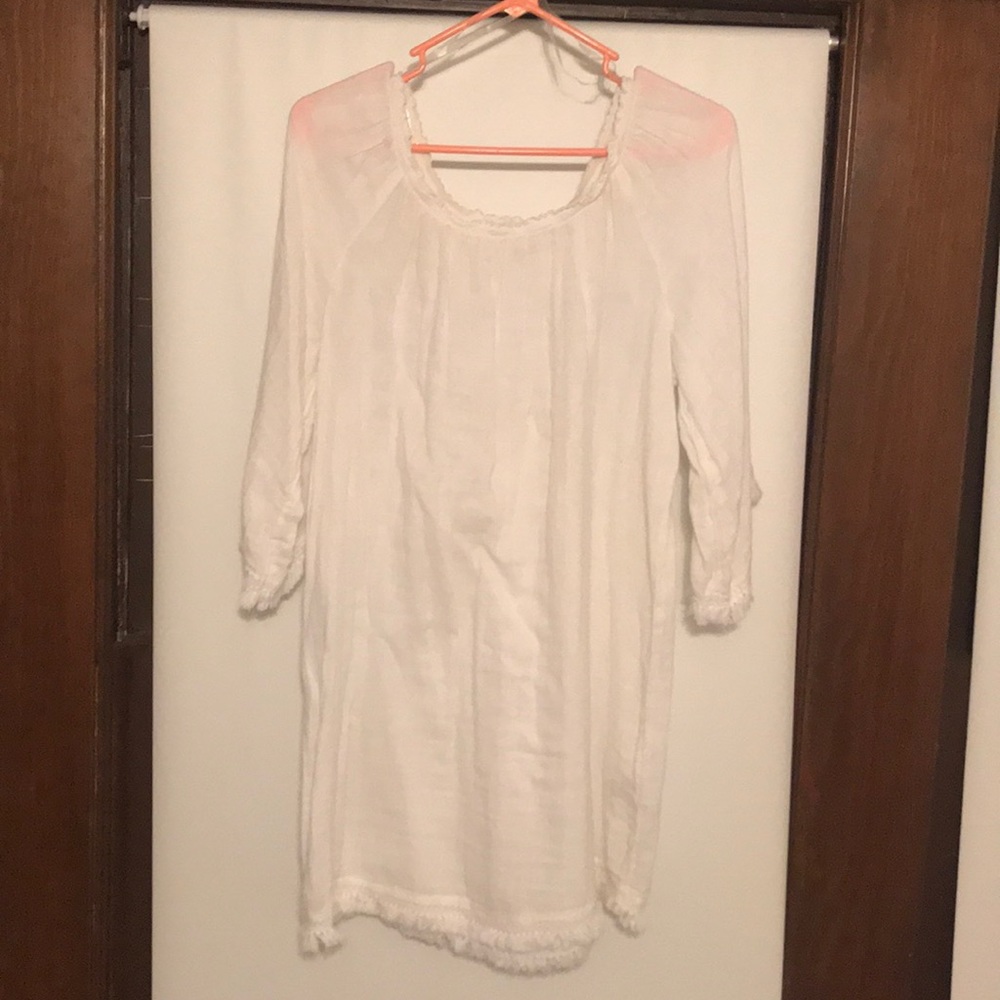 Three quarter dress